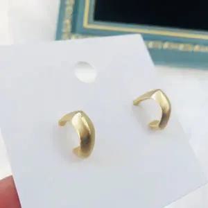 [셀러에이드]스퀘어 스터드 귀걸이 골드 볼드 매트 이어링