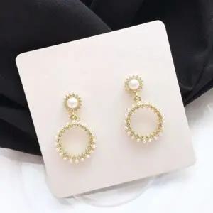 [셀러에이드]진주 큐빅 귀걸이 원형귀걸이 드롭 모임 여성