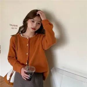 패션스타일 부드러운 라운드 니트 가디건 진주 베이직 여성