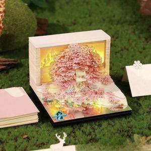 달력 뜯어쓰는 입체달력 뜯는 섬세한 조명 전경 입체 벚꽃나무 회전목마 신년