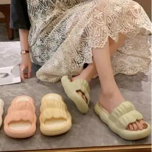 슬리퍼 쿠션 거실화 여름 층간소음 폭신 실내화 여성 워터슈즈