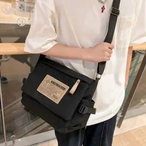 남녀 캐주얼 메신저백 커플가방 크로스백 페이퍼 패치