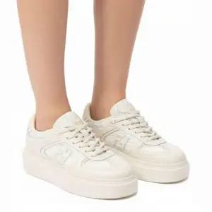 MUST IT_ 매치 스니커즈 로우탑 단화 8E8721 AU32 F1SZJ