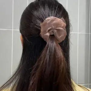 [콩심팥심]실크 쉬폰 스크런치 곱창머리끈 로즈골드