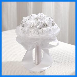 심플하고 로맨틱한 신부 들러리 핸드헬드 부케 우아한 웨딩 꽃꽂이 아름다운 꽃봉오리 디자인