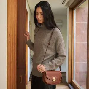 [조이그라이슨](강남점)세렌디피티 크로스바디 미디움 LW2SA1820_FE