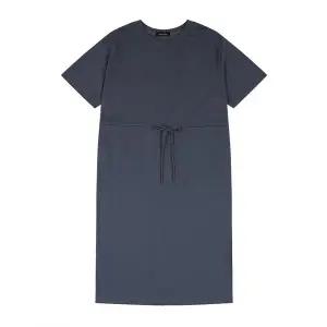 [코데즈컴바인](신세계 사우스시티) 허리스트링 뒷절개 원피스 (CJB-TO501W4)