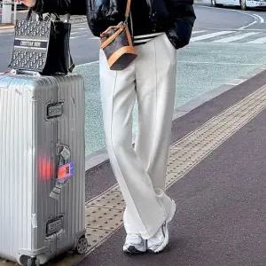 숏 롱) S L)네오핀턱 와이드팬츠 정상가 88000)