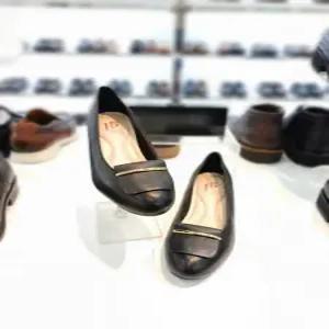 에스콰이아 세이브존04 기능성 내피 논슬립 구두( 블랙) 볼편한  세미 여성