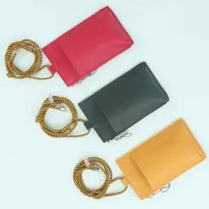 목걸이지갑 가죽목걸이지갑 가죽지갑 가죽카드지갑 폰가방 10대휴대폰가방