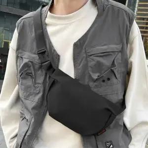 여행용 캠핑용 바디크로스백 메신저백 남자슬링백선물 남자슬링백 앞으로메는가방