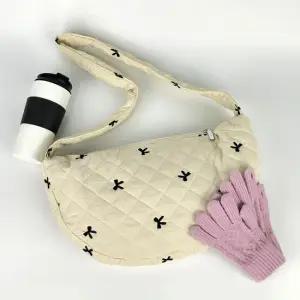 퀼팅 패딩가방 반달 캐주얼가방 숄더백 폰크로스백 지갑가방 가벼운크로스백