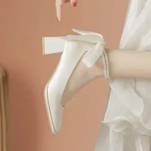 피로연 구두 슈즈 발편한 본식 스타일 화이트 연회장