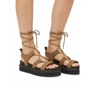 닥터마틴 나틸라 사바나 탄 텀블드 누벅 - / 31738439 187310