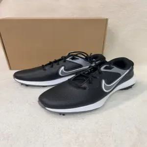 국내매장판 나이키 빅토리 프로 3 와이드 남성골프화 스파이크 스크린 DX9028-003