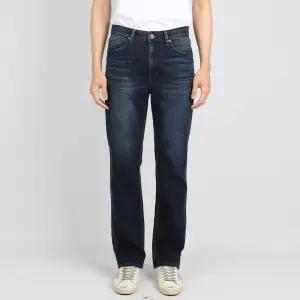 게스 남성 청바지 스트레이트 다크블루 MP1D1142