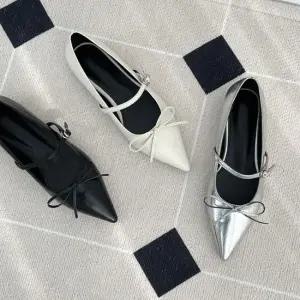 길이조절 발등 버클 스트랩 리본 스트링장식 플랫슈즈 플렛슈즈 메리제인슈즈 리본플랫