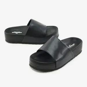 [하프클럽/알티피아]남녀공용 베이직 블랙 슬리퍼 4cm 키높이 사무실화