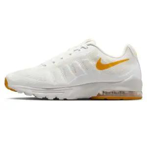 나이키 에어맥스 인비고 749680-103