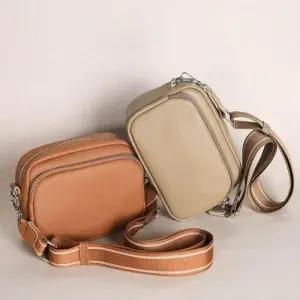 남녀공용 4컬러 데일리 크로스백 스트랩 포인트 가방 WFF3305