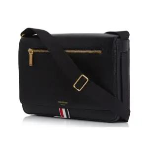 톰브라운 가방 숄더백 페블 그레인 MAG143B 00198 001