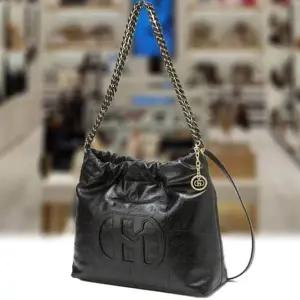 [헤지스](광주신세계)[H20크링클] H패치 블랙 레더 퀼팅 체인 호보 숄더백 M HIBA6E551BK