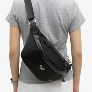 바디크로스백 데일리 캐주얼 생활방수 남여공용 가방 WFFDE18
