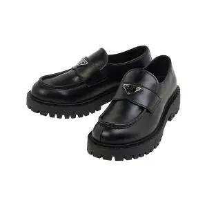 [프라다] FW25 남성 로고 가죽 로퍼 2DE151 B4L F0002