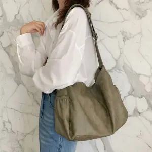 CMB41F3여성용 개강 스타일 포켓 두 가지 방식 숄더 심플 크로스백