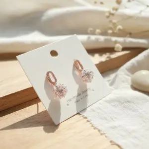 [신세계라이브쇼핑][옷자락] 여성 고급 영롱 지르코니아 크리스탈 드롭 귀걸이