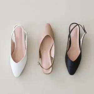 미들굽 데일리 컬러 베이직 스타일 버클 슬링백힐 WE8C3F6