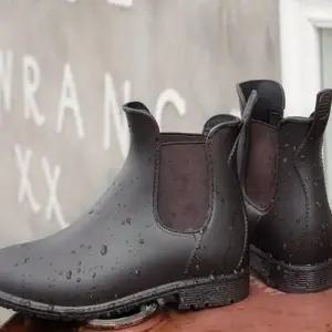 남성 첼시장화 장마철 방수신발 장화 레인부츠 스티치 WE53355