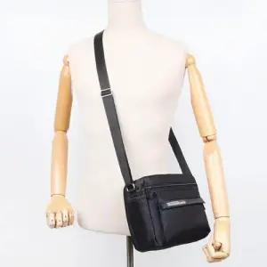 캐주얼 이지백(소) 남성 크로스백 데일리룩 가방 WFFK8GG