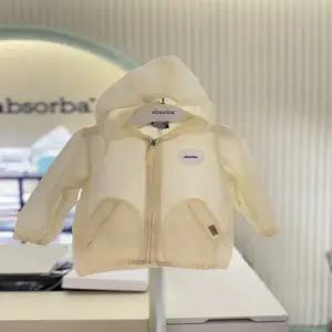 [압소바] 2026SS 로렐 후드 화섬 점퍼(연노랑) (3A1323105)