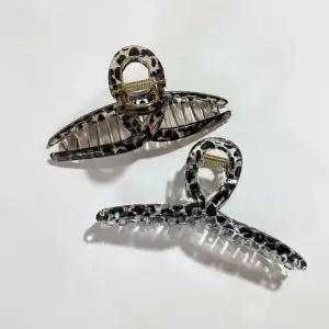 [아트박스]/신상오픈런 여성용 투명 레오파드 헤어핀 올림머리 집게