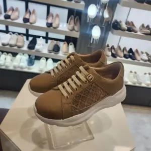 엘칸토 HC10 여성망사스닉커즈베이지4cm 여성소가죽시스루스닉커즈 LCWO29U5133