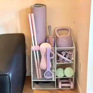 요가매트 정리대 폼롤러 홈트 보관선반 수납 스트레칭 필라테스 운동기구