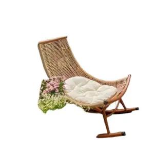 라탄 흔들의자 스윙체어 쿠션 등나무 1인용 야외용