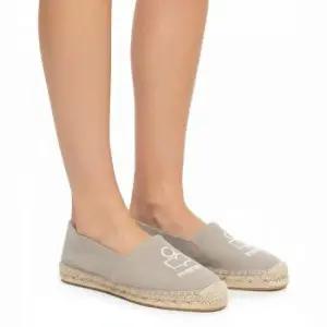 MUST IT_ 카나에 로고 캔버스 에스파드류 EP0001FA A1C71S 90BE