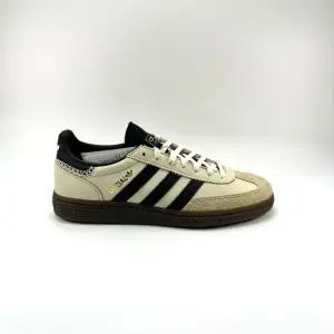 MUST IT_ W) 스페지알 핸드볼 원더 화이트 코어 블랙 IE3698