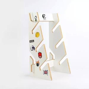 스케이트보드 거치대 3단 원목 높이 홀더 정교원색 편집샵 다층 보드랙 서핑보드