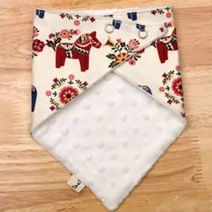 스노우빕 말인형 턱받이 국내제작 극세사 스카프빕 유아