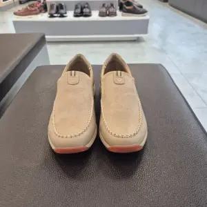 엘칸토 HC11 소가죽 남성화 초경량 세미케주얼 슬립온  P9X6U5T1335