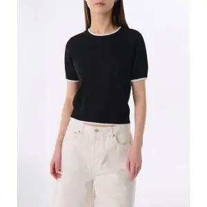 무신사스탠다드 우먼즈 미니 부클 링거 반소매 니트 블랙 아이보리 1665156