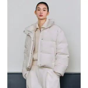 무신사스탠다드 우먼즈 다운 푸퍼 숏 패딩 재킷 아이보리 1668223