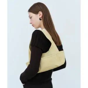 매장정품 OVHEE 포니 숄더백 Poni Shoulder Bag_Yellow