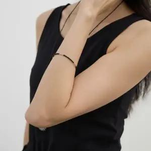 [하프클럽/]여성용 써지컬스틸 레이어드 컬러 비즈 슬림 팔찌