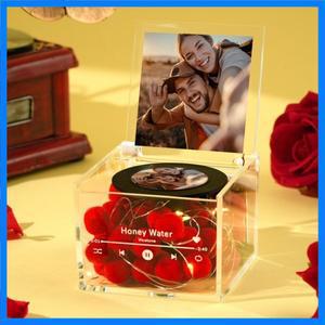 사용자 정의 발렌타인 데이 미니 비닐 레코드 플레이어 사진 및 조명 맞춤형 음악 아크릴 상자 책상 액세서