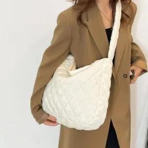 [패션] 퀼팅 숄더백 여성용 크로스 숄더 가방 보부상 토트백