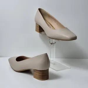 [탠디]여성 4cm굽  민자 스퀘어토 펌프스 123031VT1